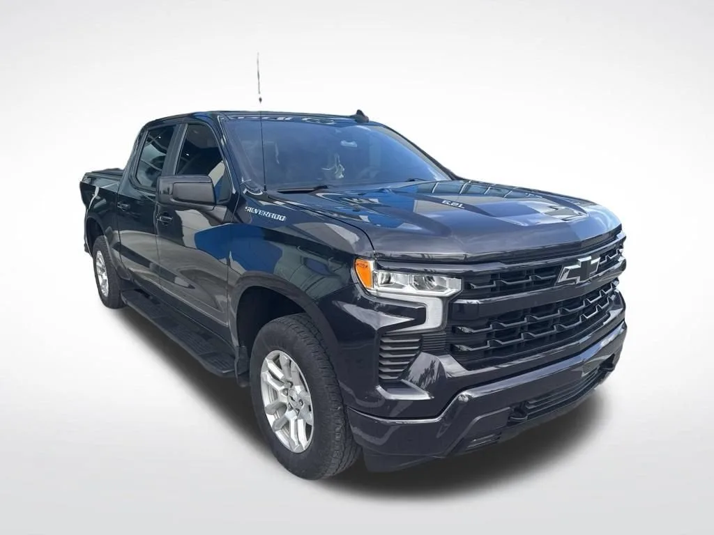 2024 Chevrolet Silverado 1500 RST photo 2