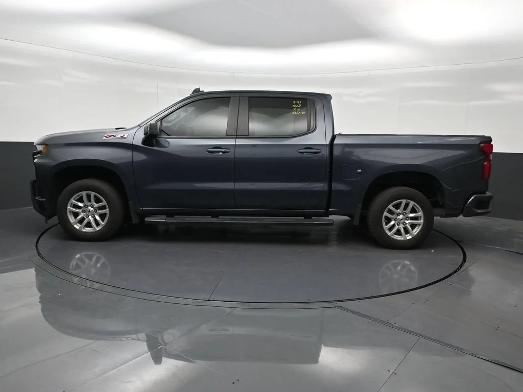 2021 Chevrolet Silverado 1500 RST photo 2