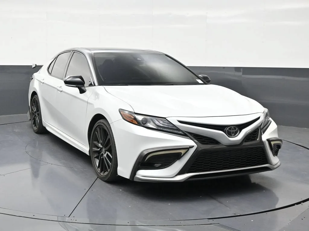 2024 Toyota Camry XSE V6 photo 7