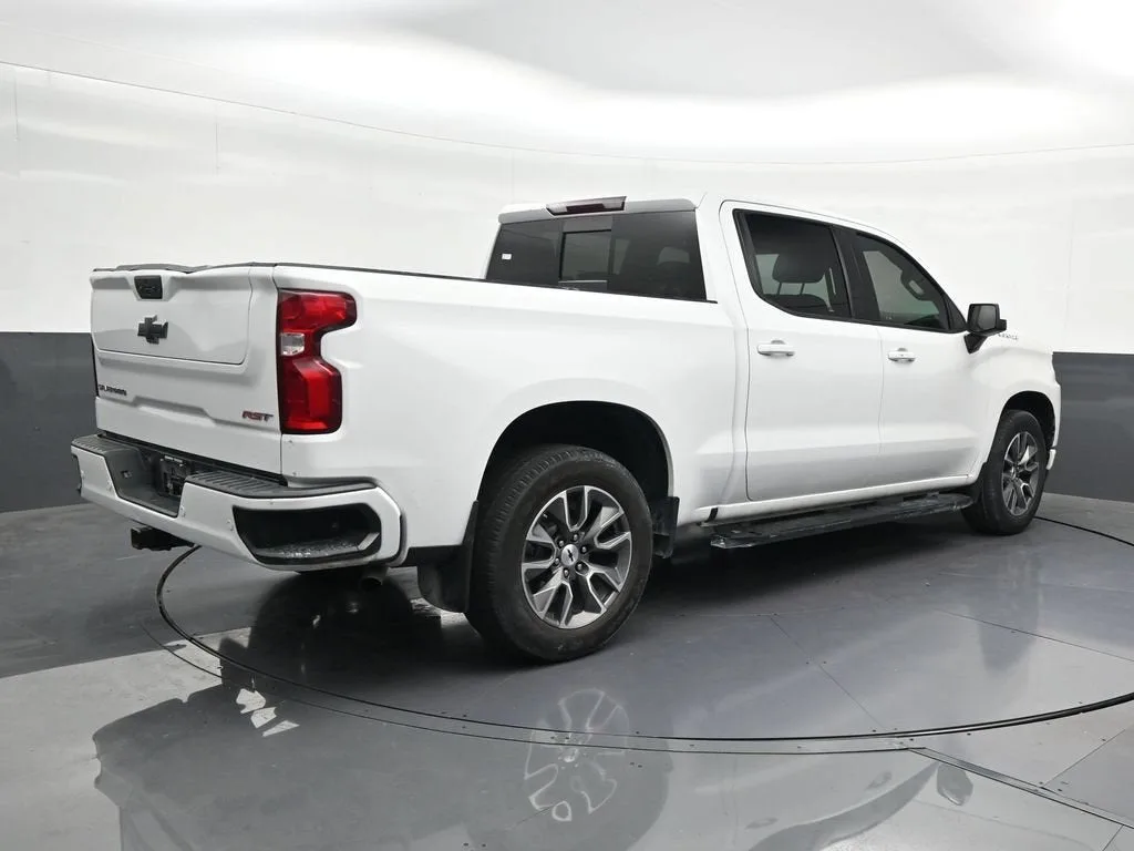 2022 Chevrolet Silverado 1500 LTD RST photo 5