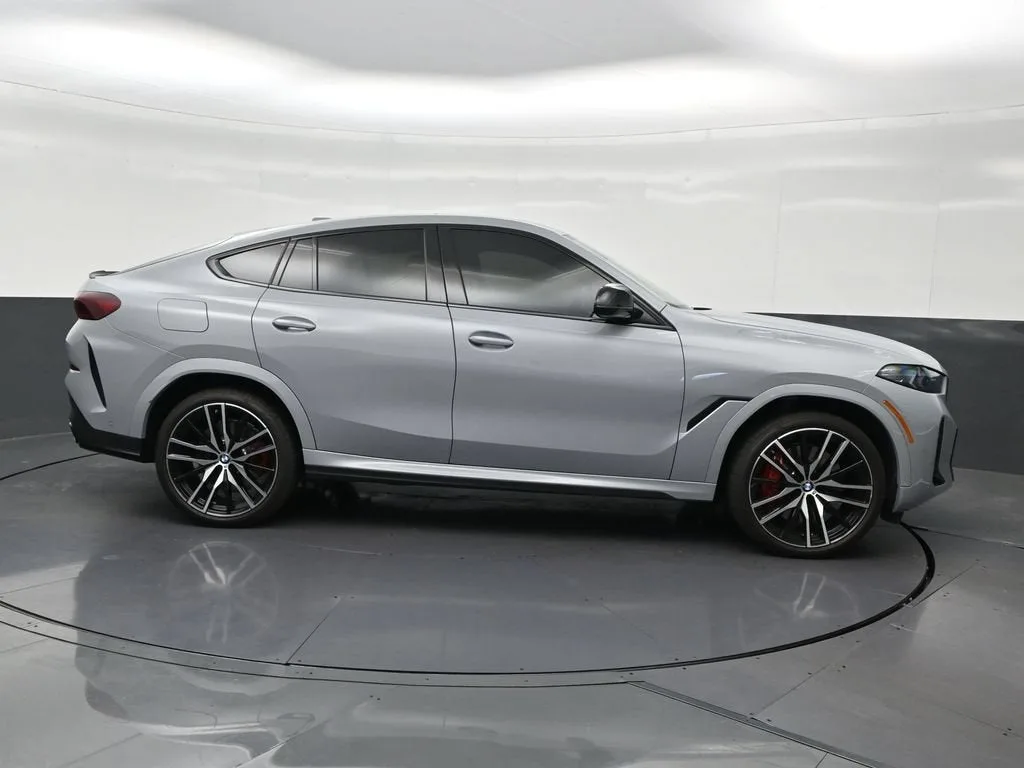 2026 BMW X6 M60i photo 7