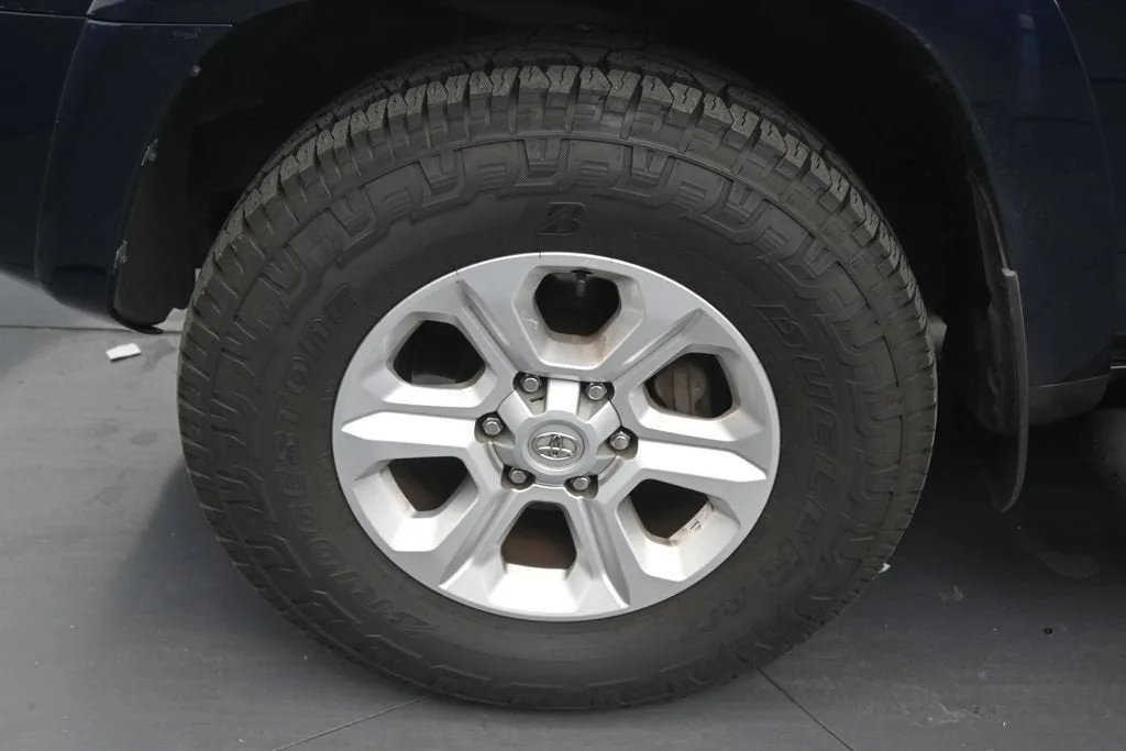2024 Toyota 4Runner SR5 photo 9