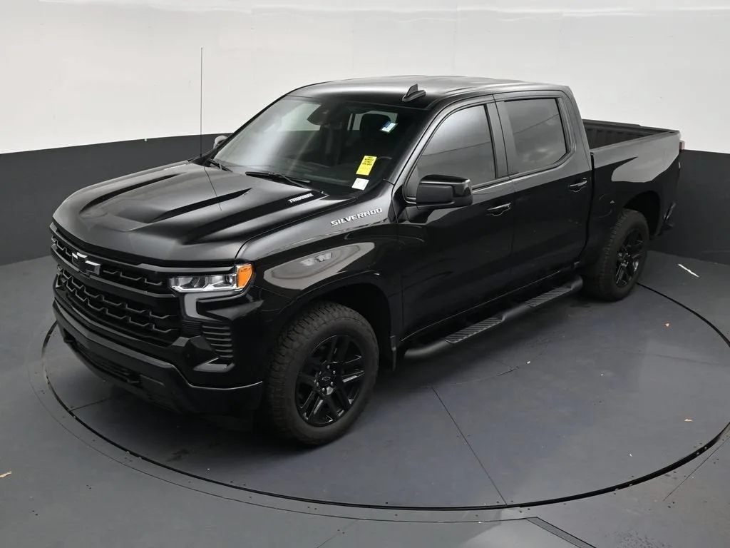 2026 Chevrolet Silverado 1500 RST photo 12