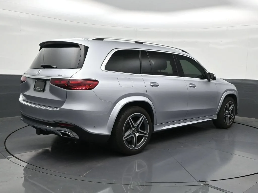 2024 Mercedes-Benz GLS 450 4MATIC® photo 5