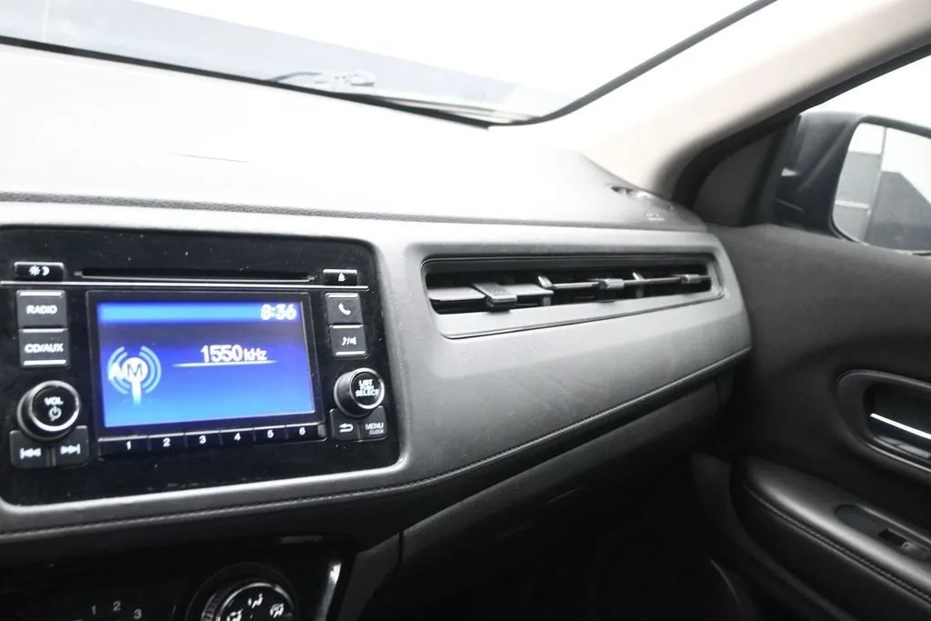 2018 Honda HR-V LX photo 10