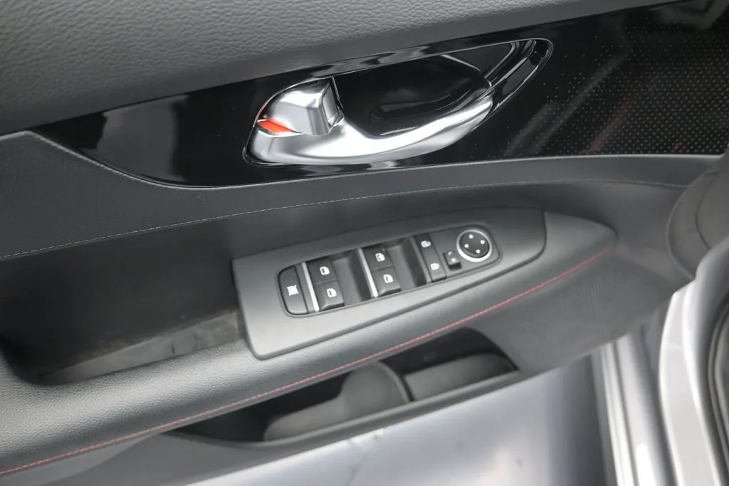 2024 Kia Forte GT photo 10