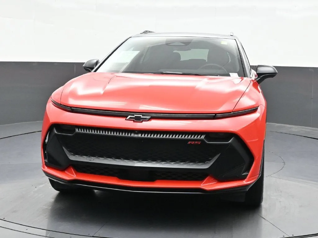 2026 Chevrolet Equinox EV RS photo 9
