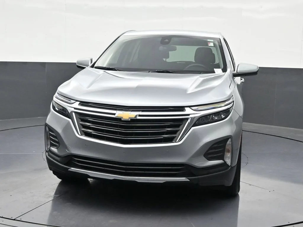 2024 Chevrolet Equinox LT photo 9