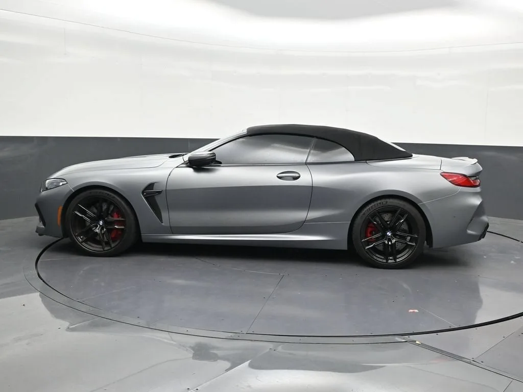 2024 BMW M8 Competition photo 2
