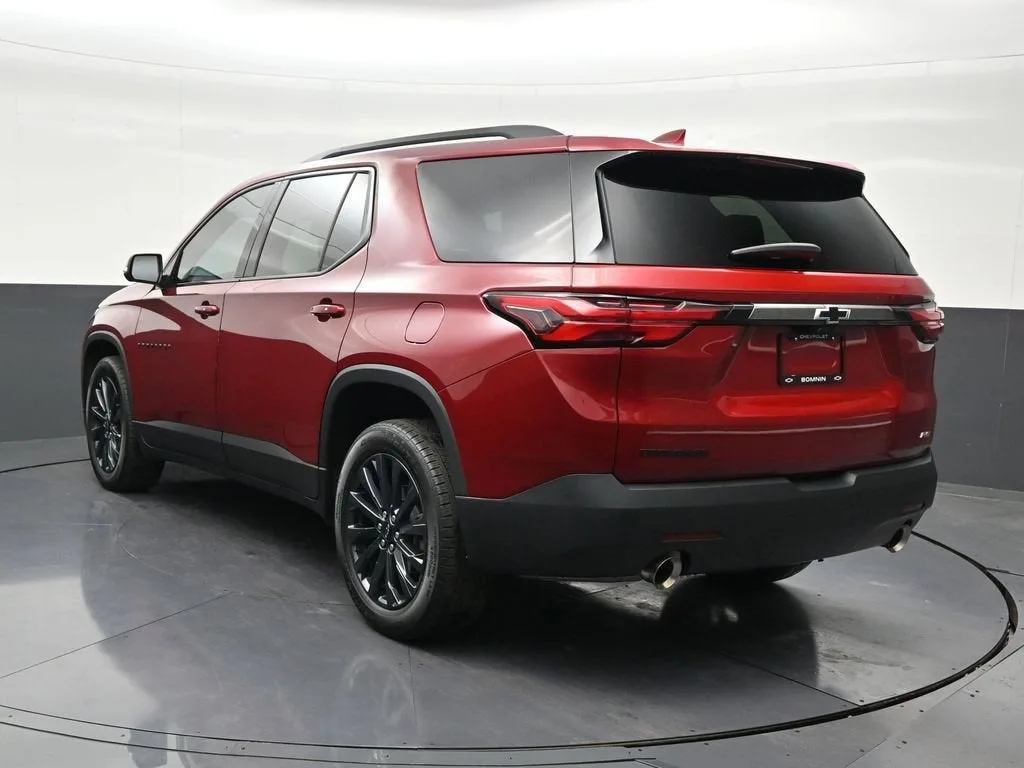 2023 Chevrolet Traverse RS photo 3
