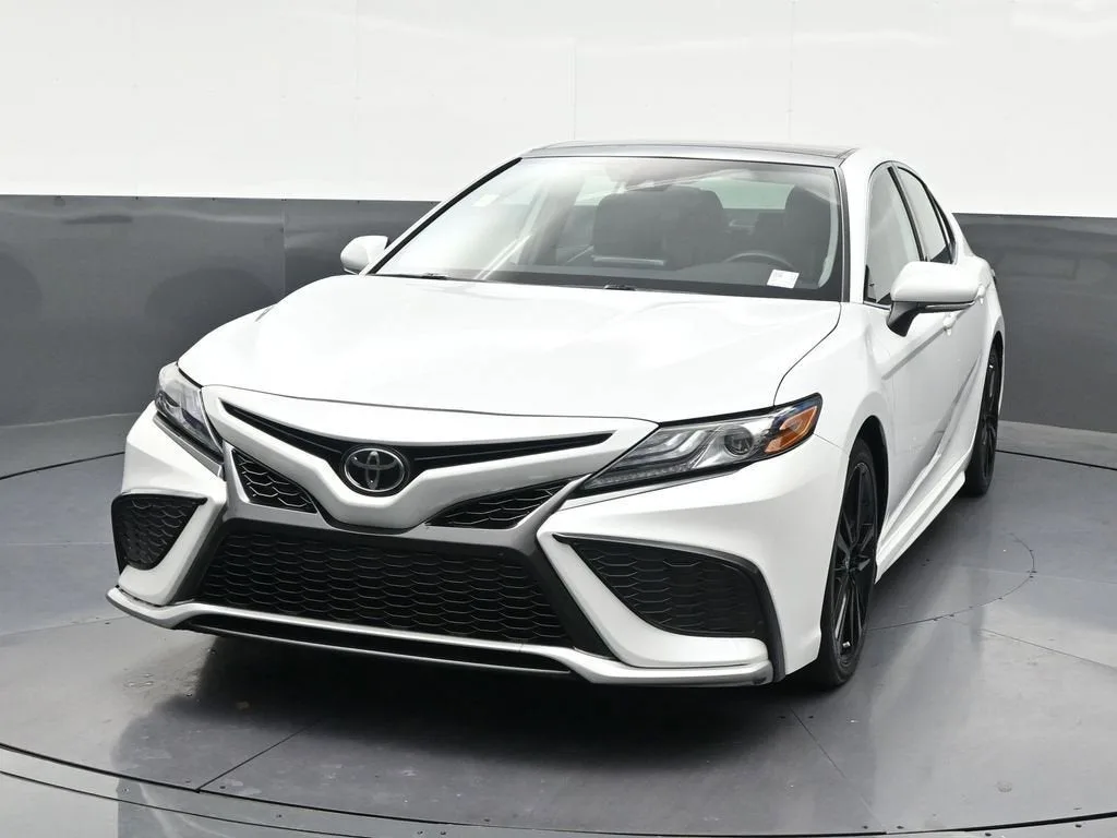 2023 Toyota Camry XSE photo 9