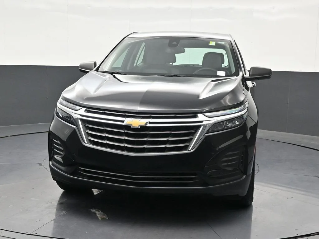 2024 Chevrolet Equinox LS photo 9