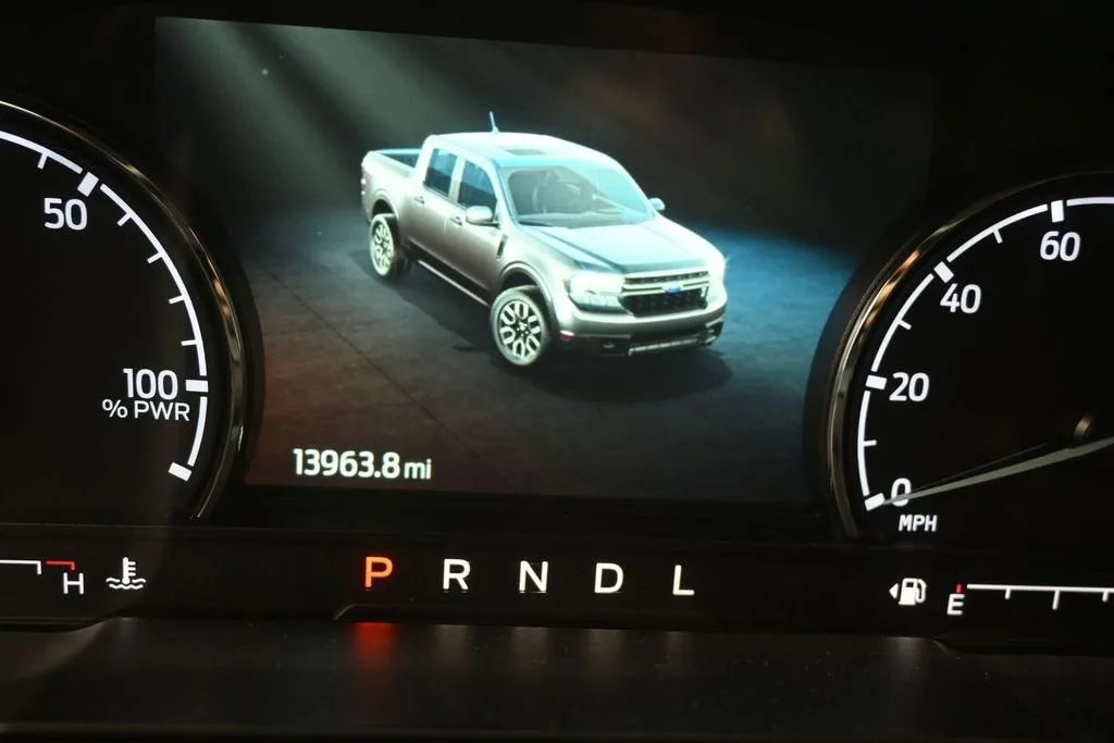 2024 Ford Maverick Lariat photo 11