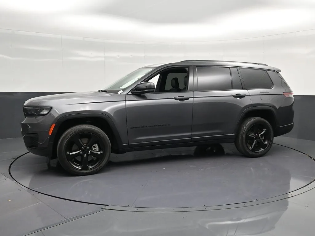 2023 Jeep Grand Cherokee L Altitude photo 7