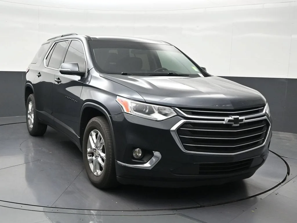 2021 Chevrolet Traverse LT Cloth photo 8