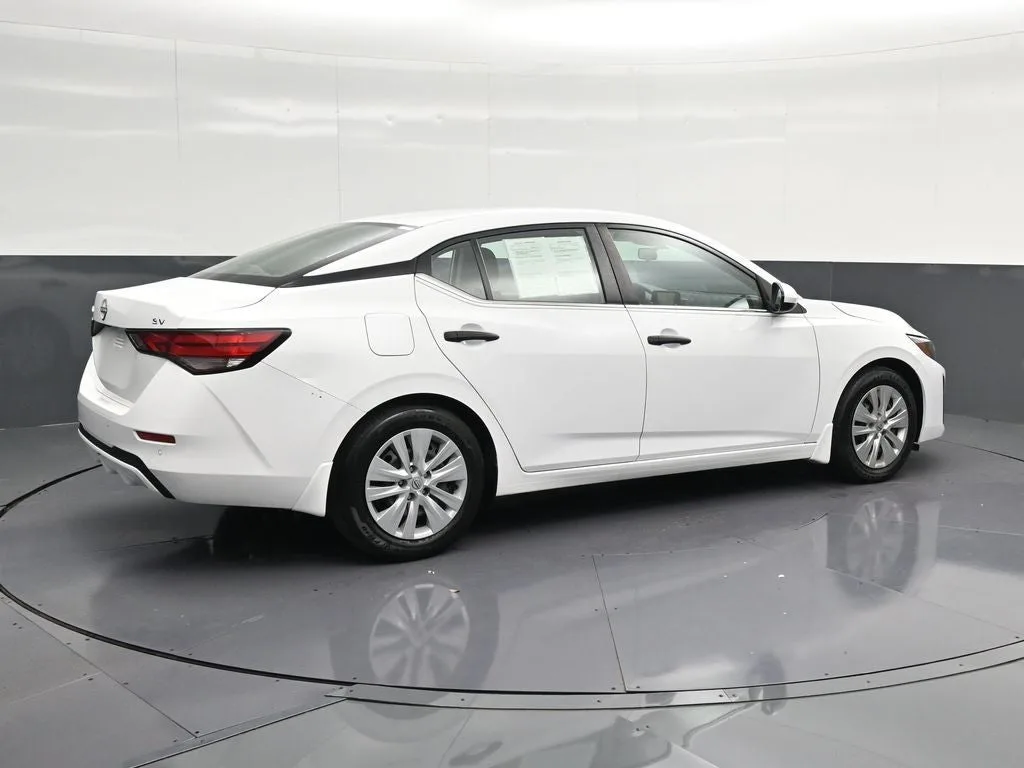 2024 Nissan Sentra S photo 3