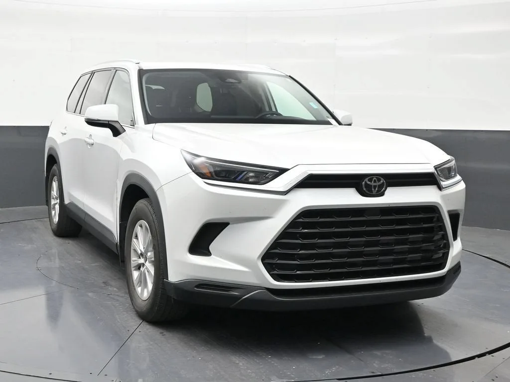 2024 Toyota Grand Highlander XLE photo 7