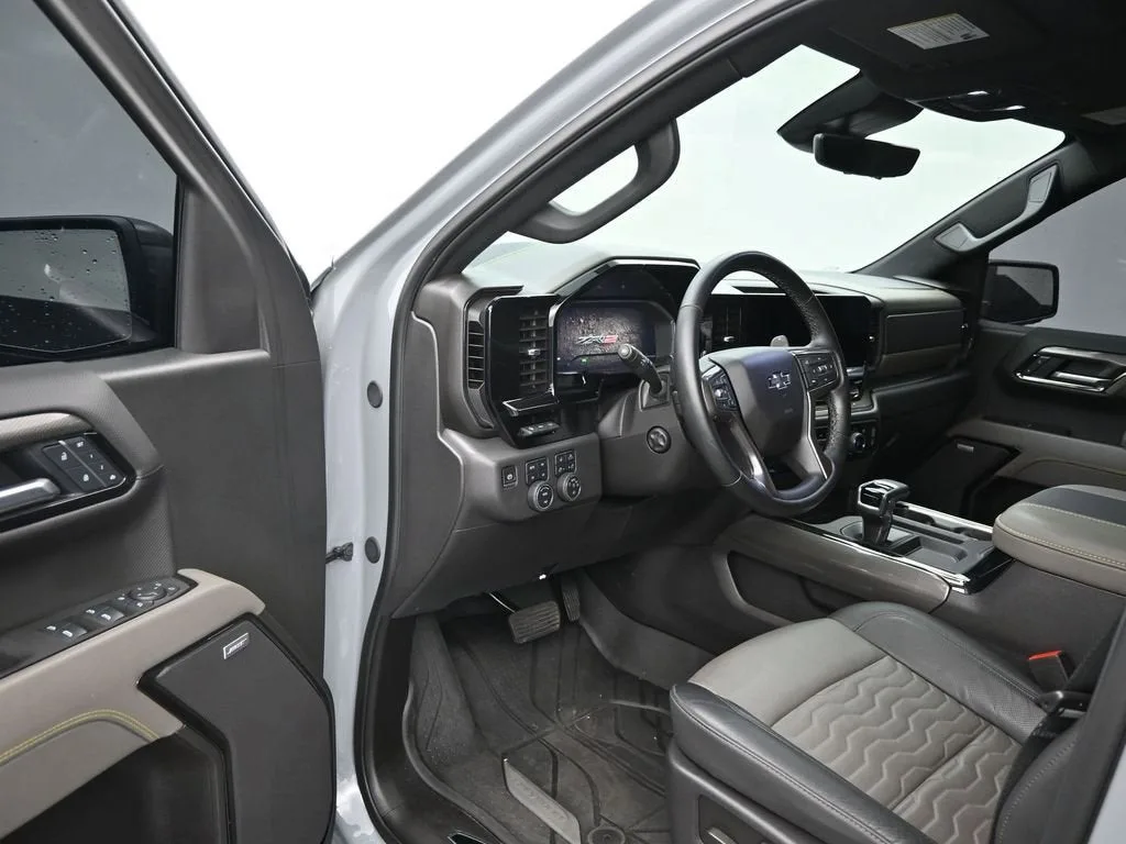 2025 Chevrolet Silverado 1500 ZR2 photo 10