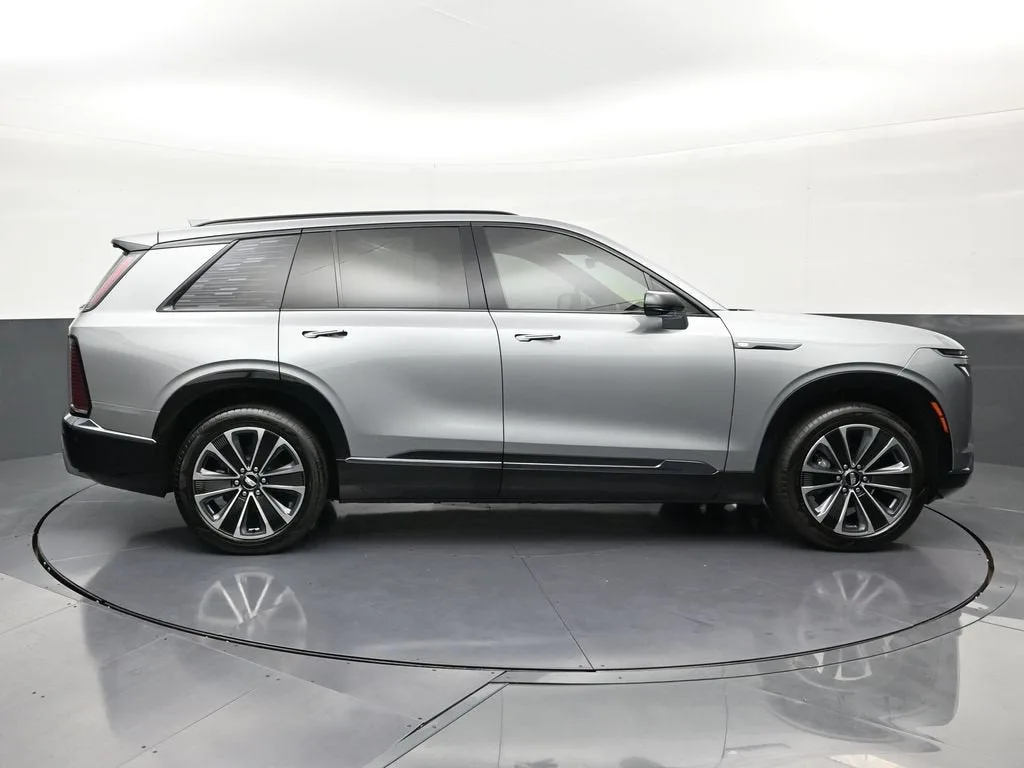 2026 Cadillac VISTIQ Sport photo 6
