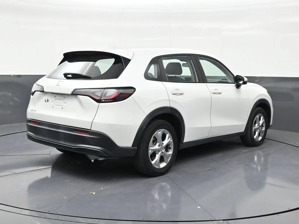 2023 Honda HR-V 2WD LX photo 5