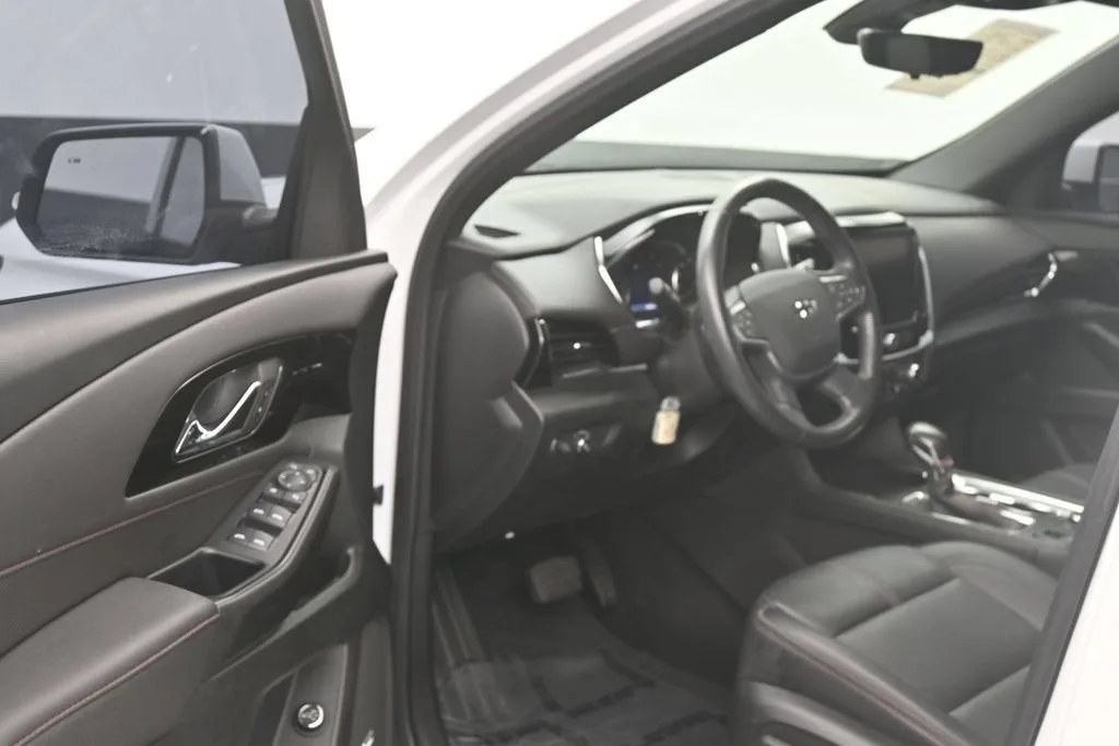 2022 Chevrolet Traverse RS photo 11