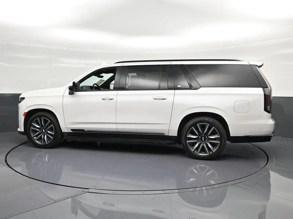 2021 Cadillac Escalade ESV Sport photo 8
