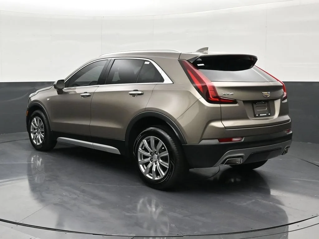 2020 Cadillac XT4 Premium Luxury photo 3