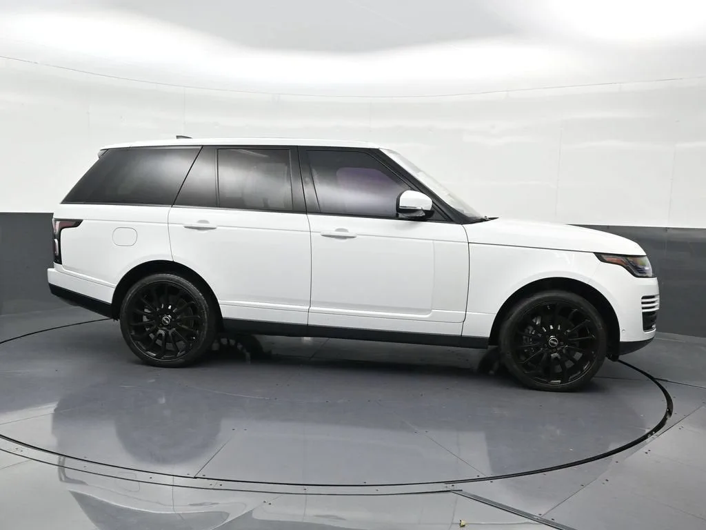 2020 Land Rover Range Rover HSE photo 6