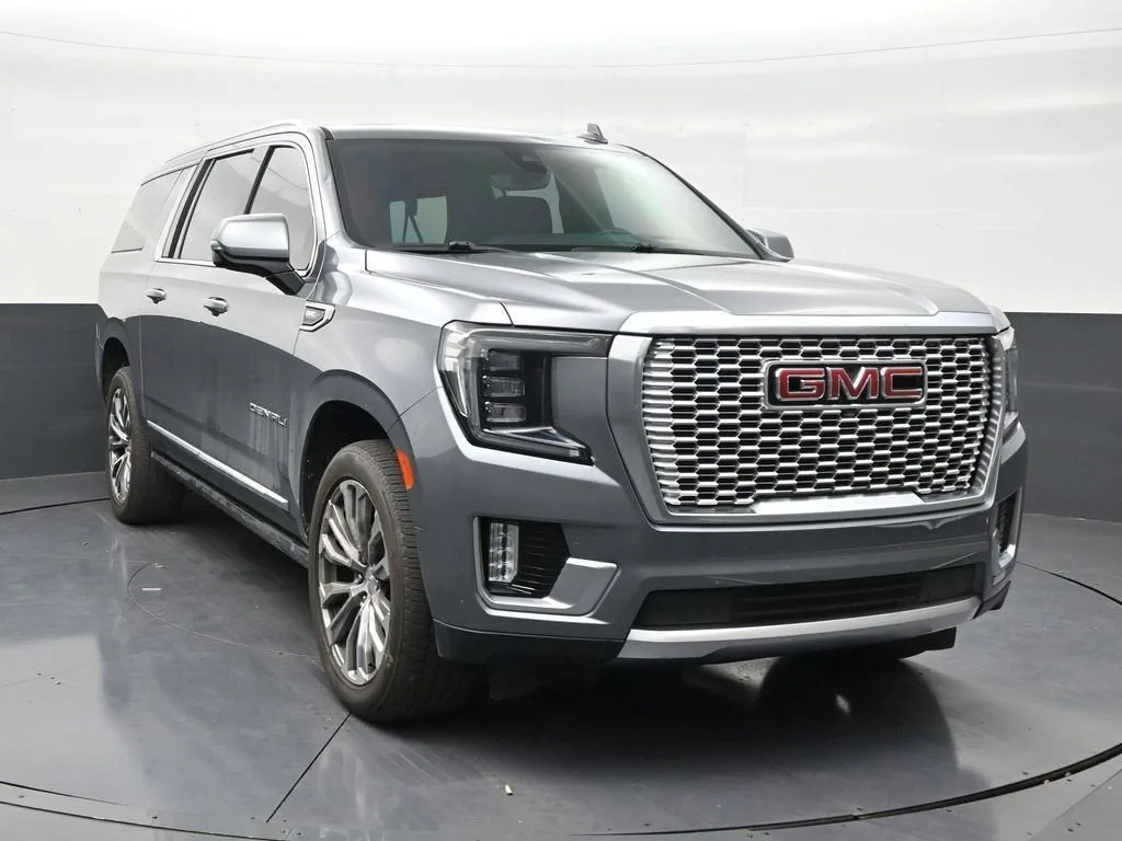 2021 GMC Yukon XL Denali photo 7