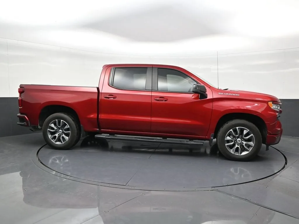 2025 Chevrolet Silverado 1500 RST photo 6