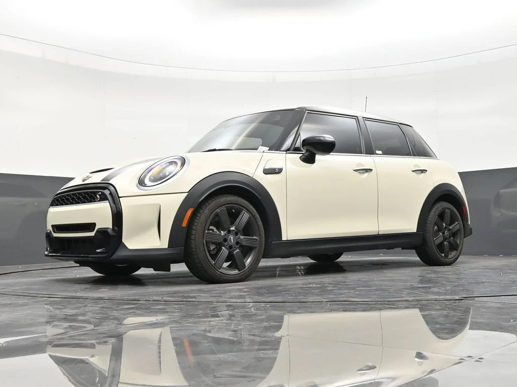2022 MINI Hardtop 4 Door Cooper S photo 20