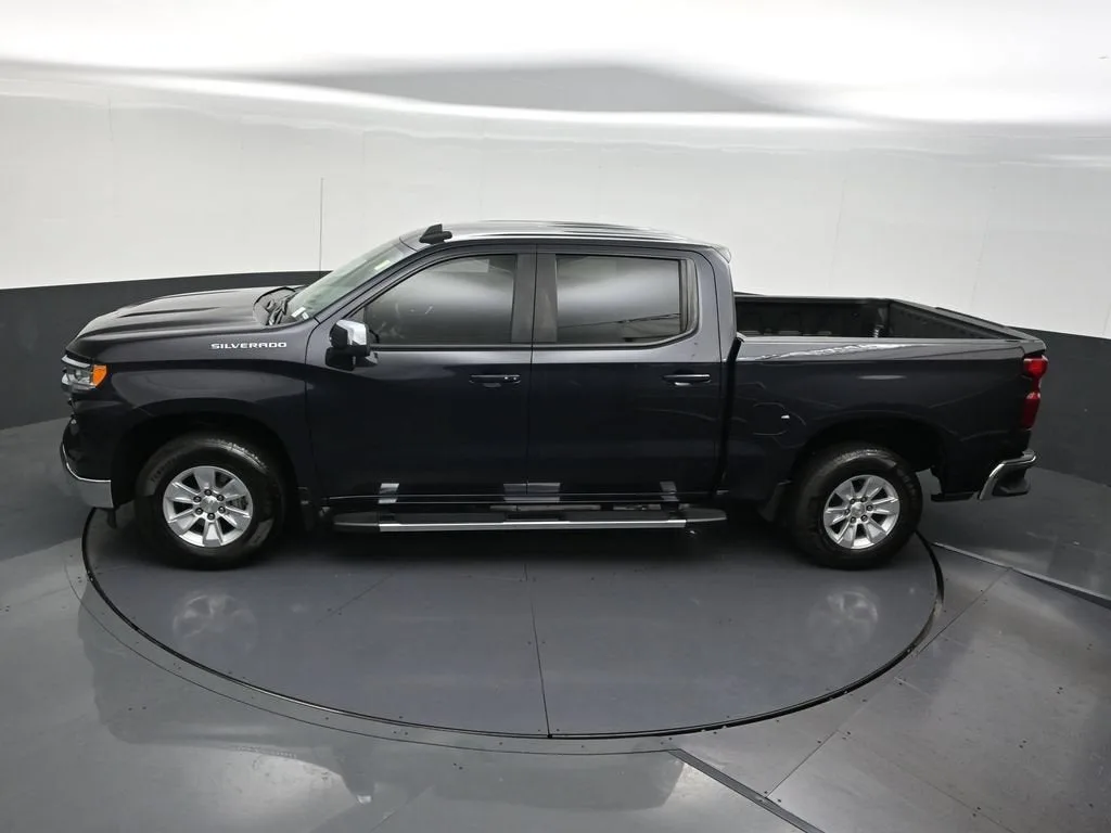 2023 Chevrolet Silverado 1500 LT photo 12