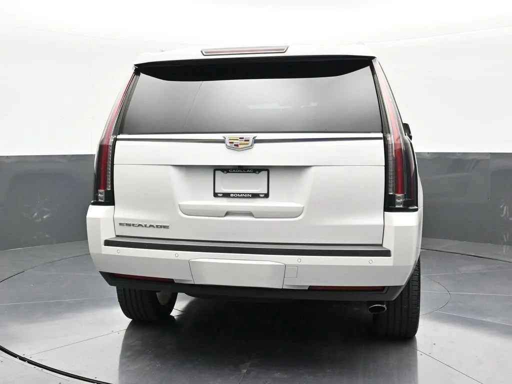 2020 Cadillac Escalade 2WD Standard photo 4