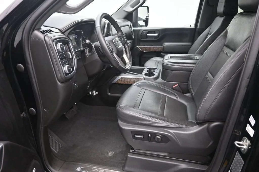 2021 GMC Sierra 3500 HD Denali photo 10