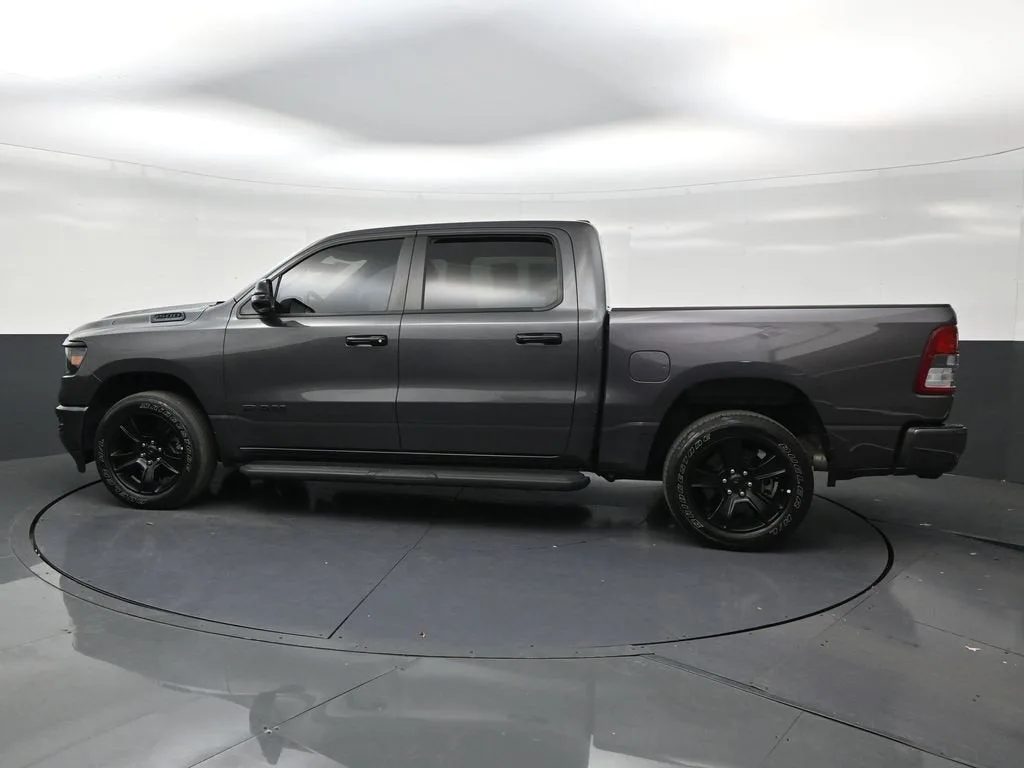2024 RAM 1500 Big Horn Crew Cab 4x2 5'7" Box photo 2