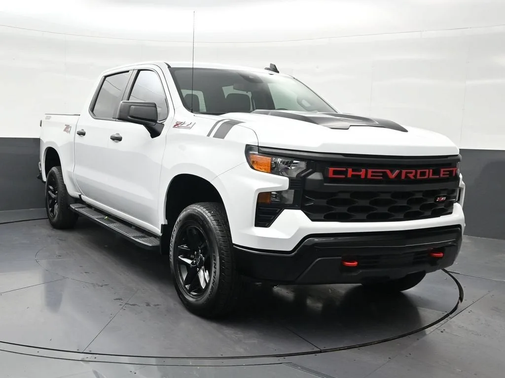 2025 Chevrolet Silverado 1500 Custom Trail Boss photo 8