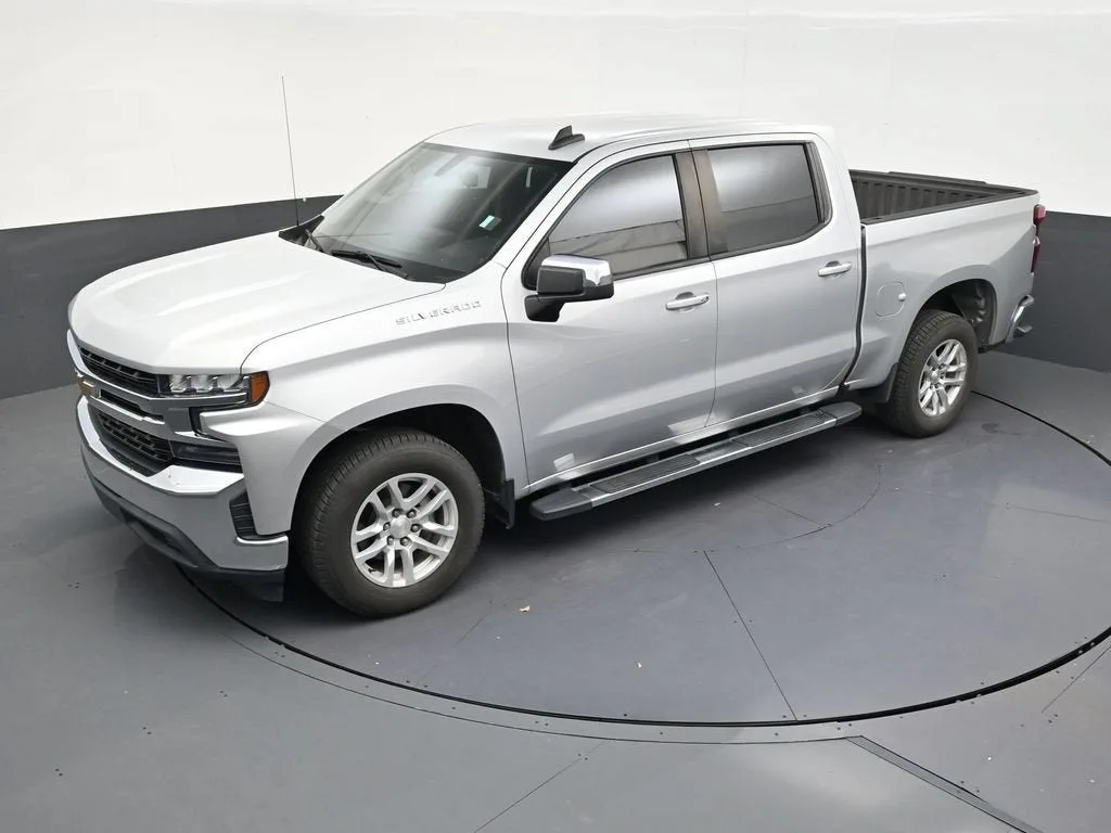 2019 Chevrolet Silverado 1500 LT photo 12