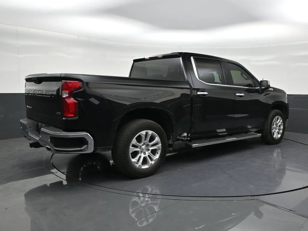 2023 Chevrolet Silverado 1500 LTZ photo 5