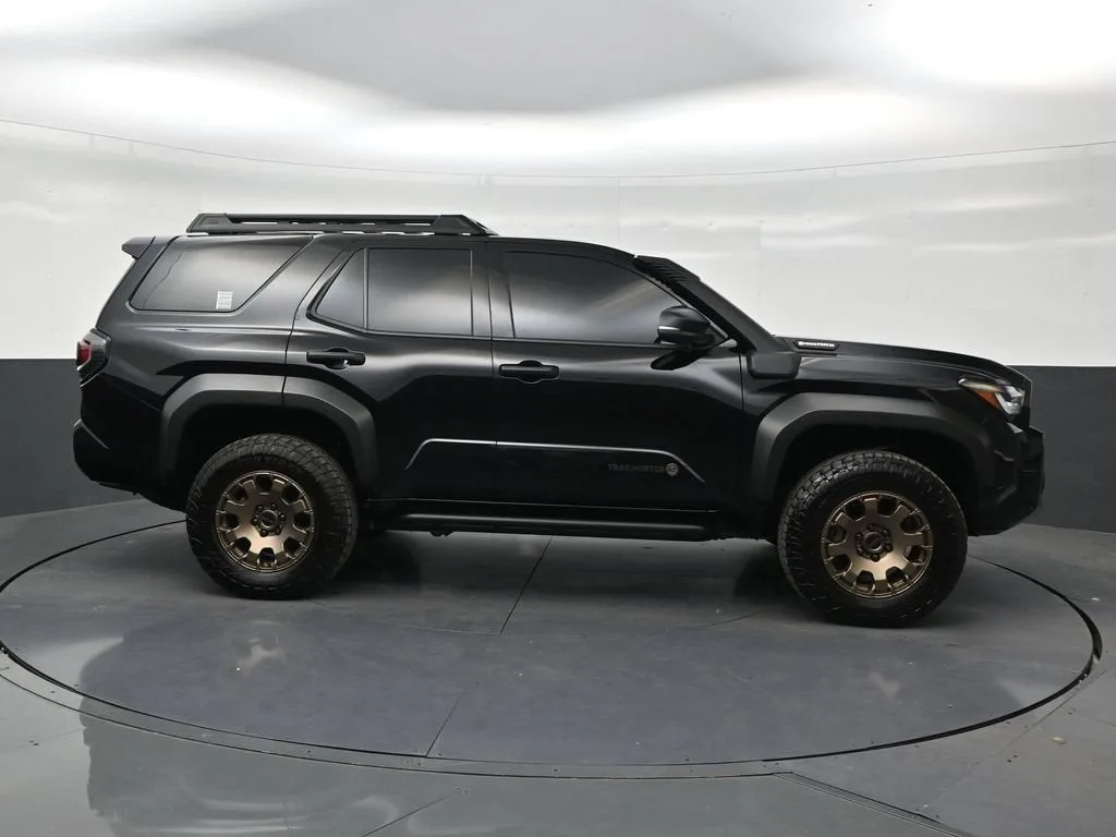 2025 Toyota 4Runner Hybrid TRD Off Road photo 6