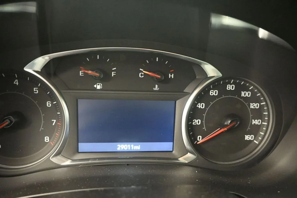 2023 Chevrolet Traverse LT Cloth photo 11