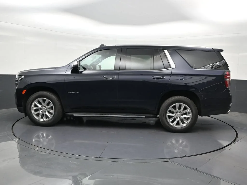 2023 Chevrolet Tahoe Premier photo 2