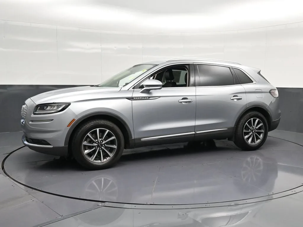 2021 Lincoln Nautilus Standard photo 7