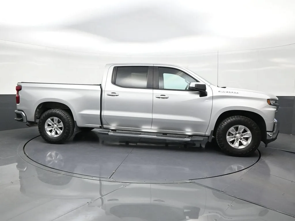 2022 Chevrolet Silverado 1500 LTD LT photo 6