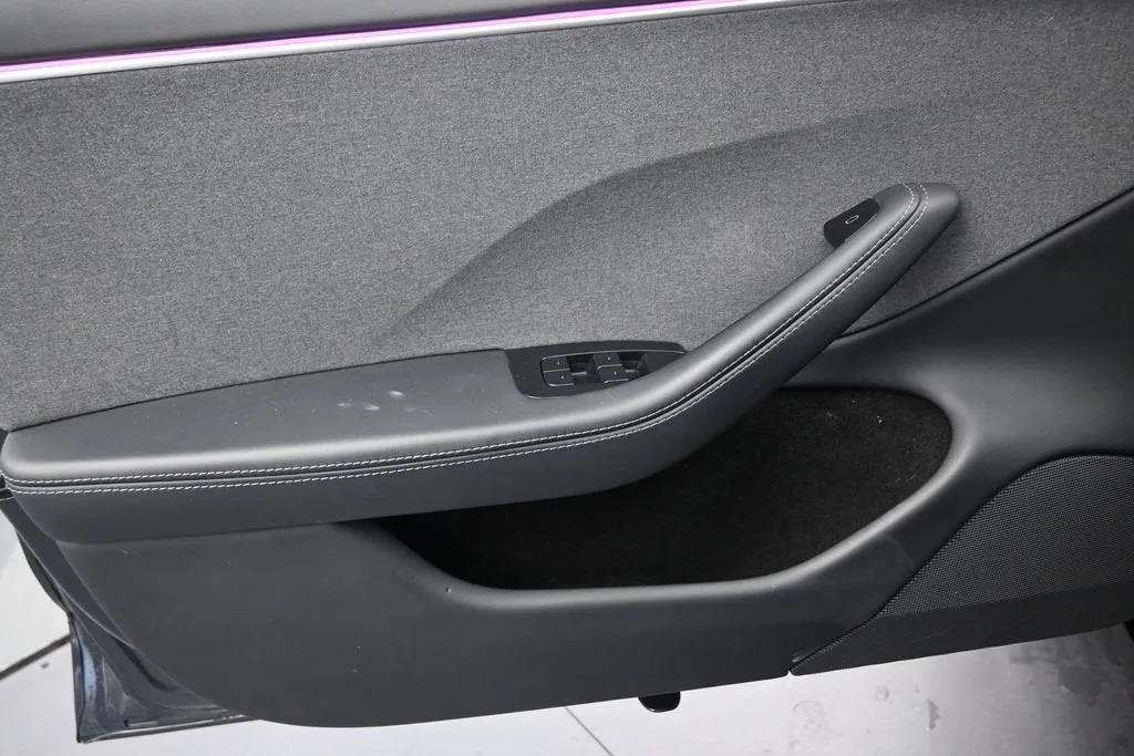 2024 Tesla Model 3 Rear-Wheel Drive photo 10