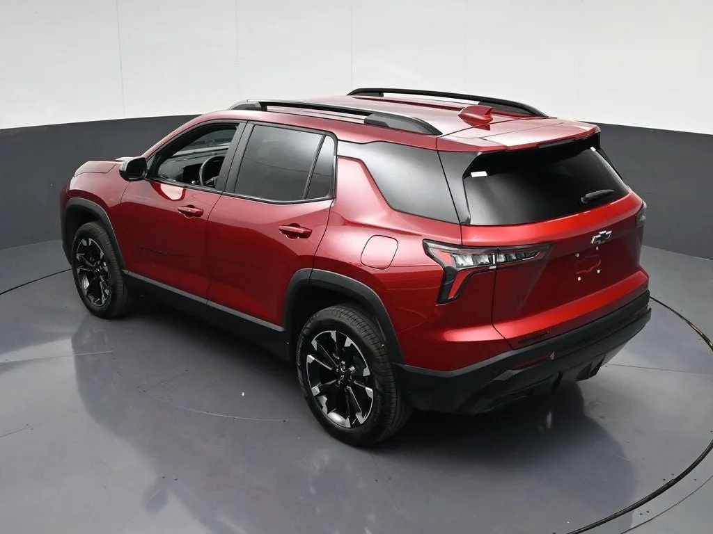 2026 Chevrolet Equinox RS photo 9