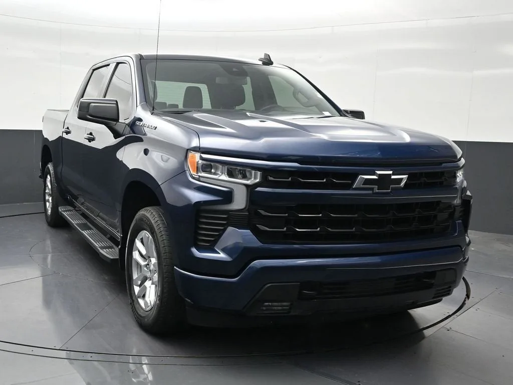 2023 Chevrolet Silverado 1500 RST photo 8