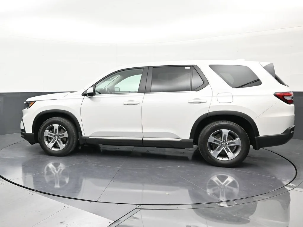 2024 Honda Pilot EX-L photo 2