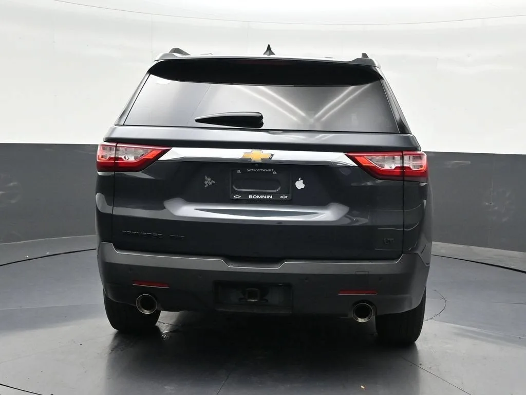 2021 Chevrolet Traverse LT Cloth photo 4
