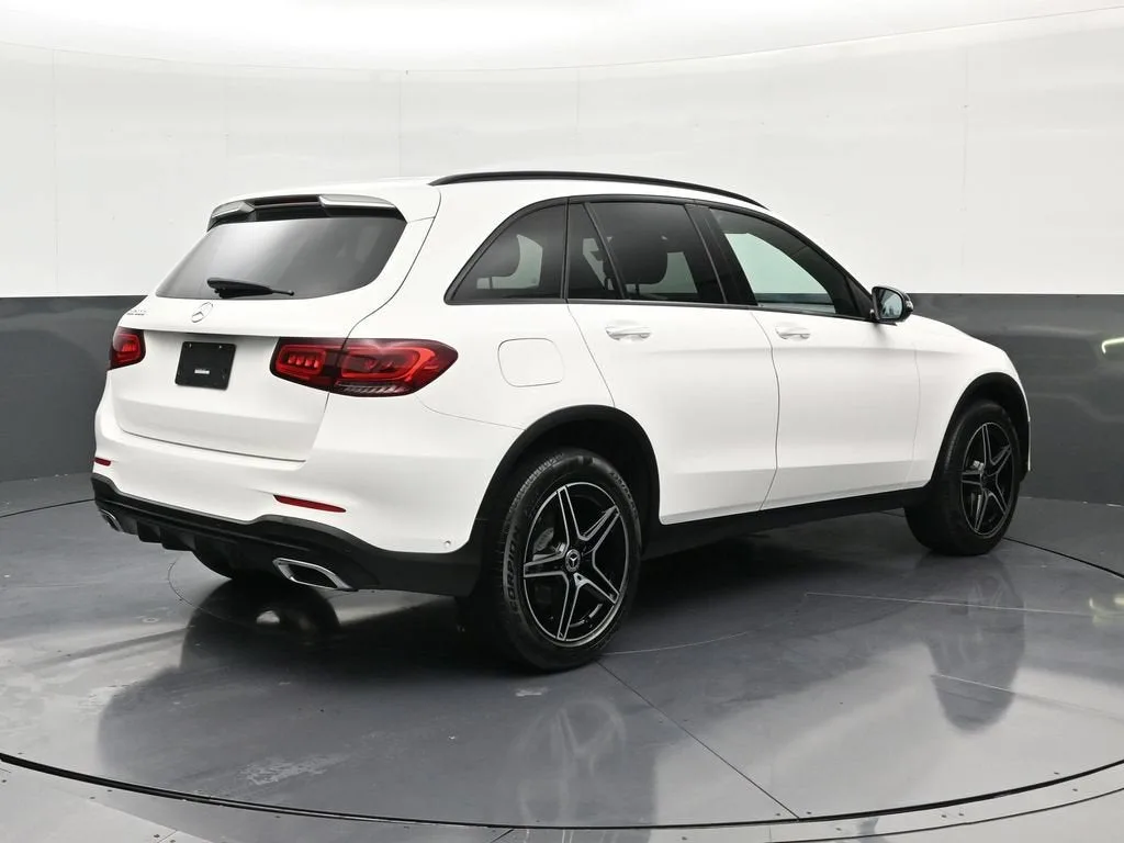 2021 Mercedes-Benz GLC 300 SUV photo 5
