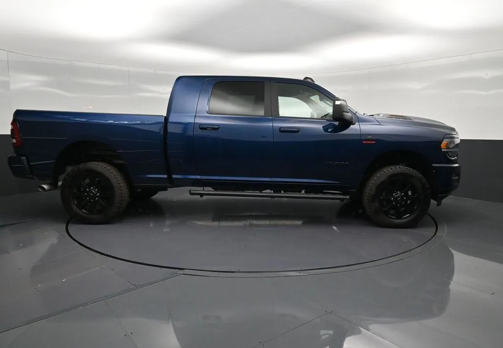2024 RAM 2500 Laramie photo 4